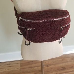 New fannie pack burgundy